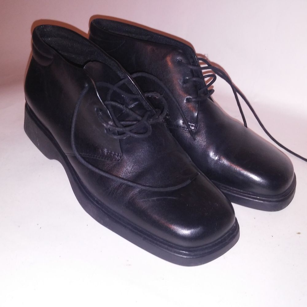 Easy Spirit Anti Gravity Ankle Boots Shoes Women's Size 7.5  Black Solid Lace Up